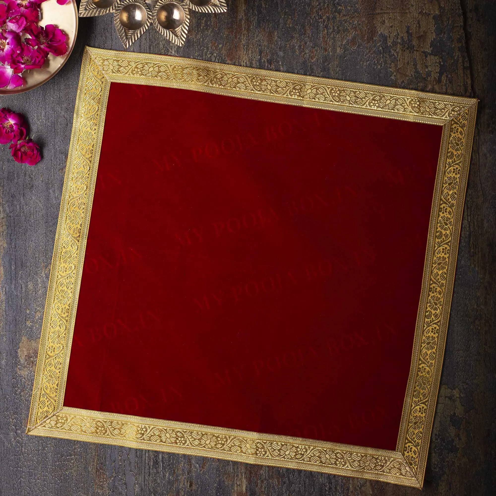 45X45 PUJA AASAN (MAROON)