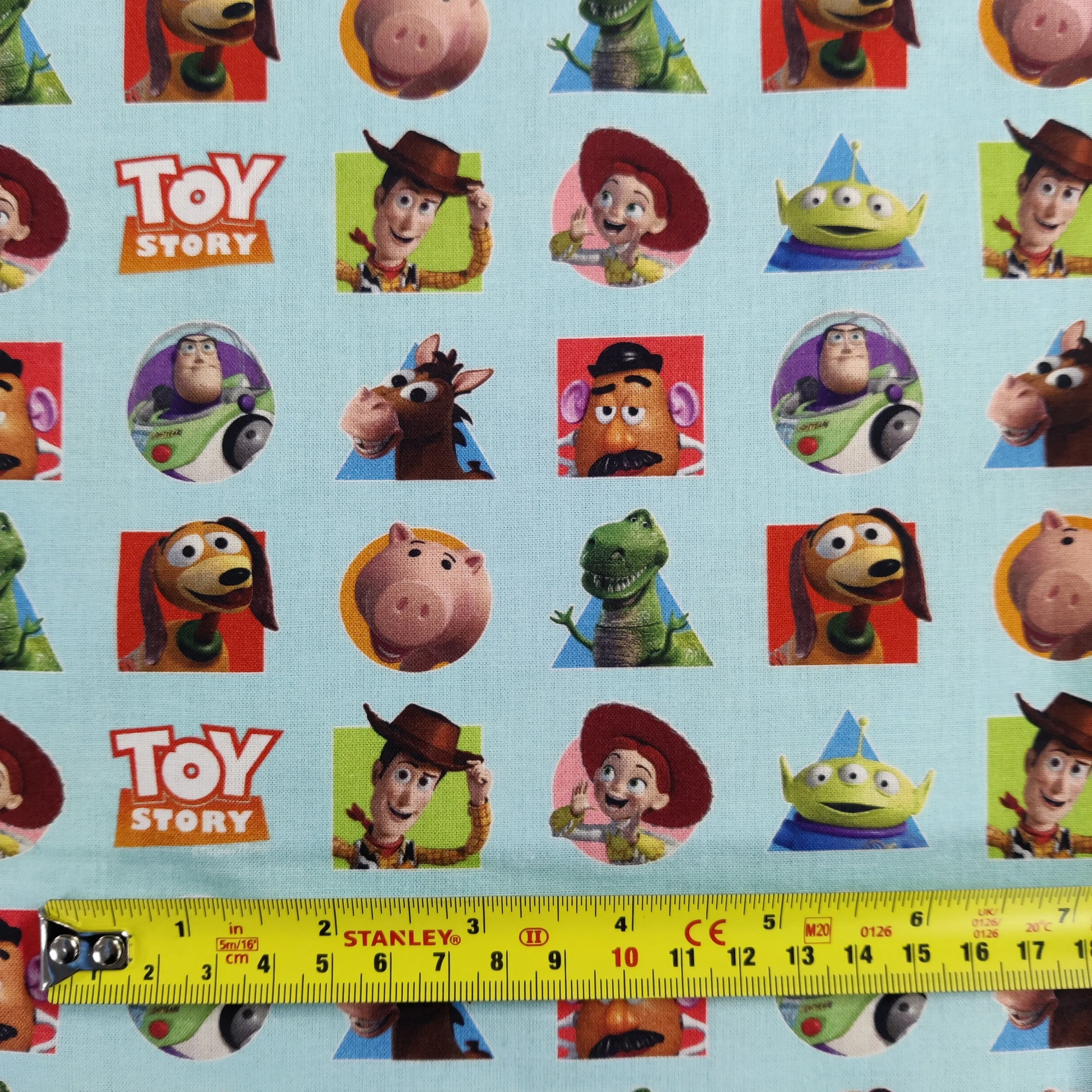 FS764_1 Toy Story Patches