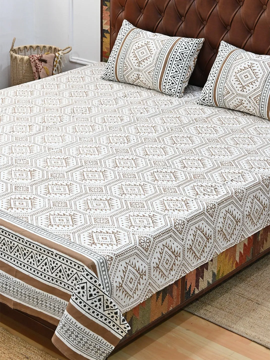 GEOMETRIC BROWN COTTON PRINTED DOUBLE BEDSHEET WITH PILLOW