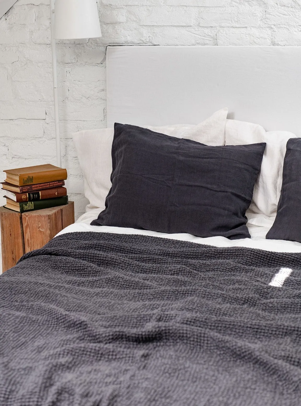 Linen Waffle Blanket - Charcoal