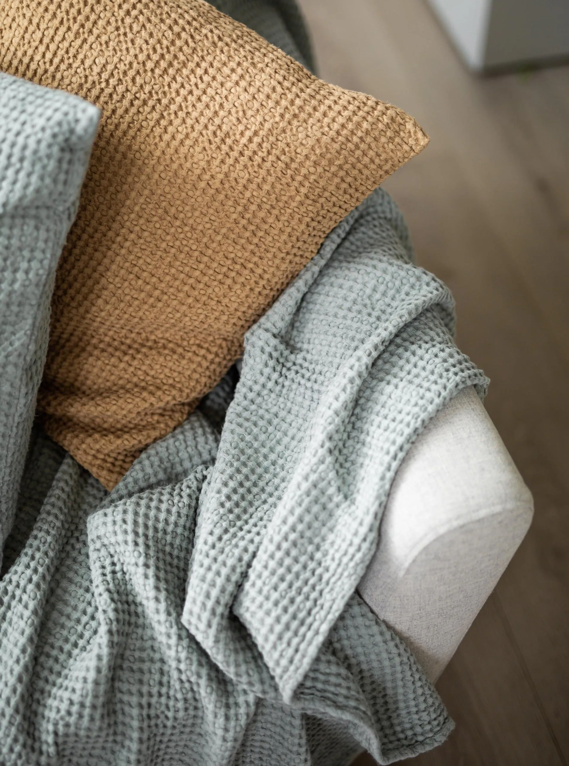 Linen Waffle Blanket - Sage Green