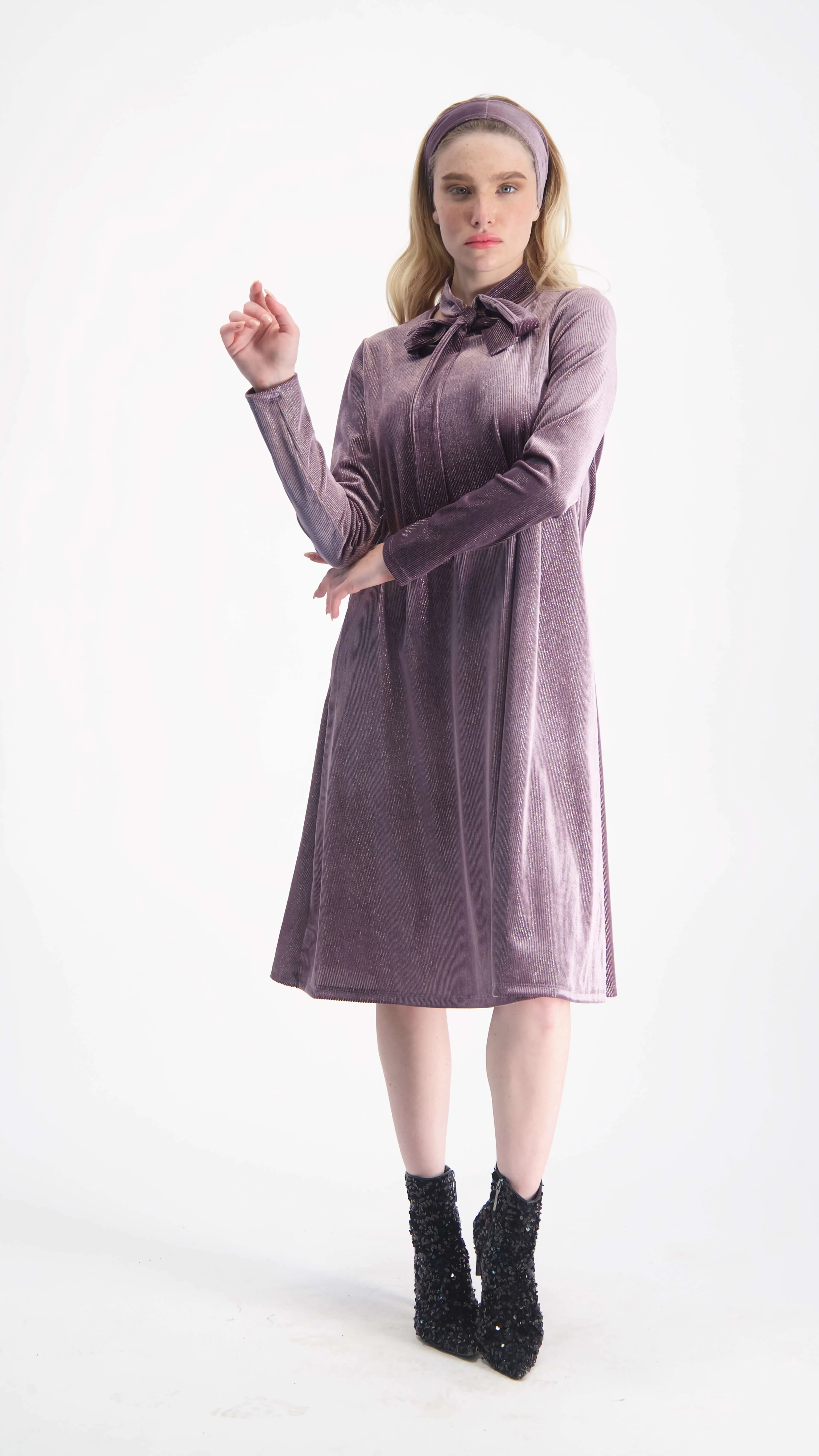 Velvet A-line Dress With Belt / Pudra & Silver Line